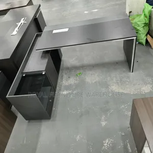 L-Shaped or Corner Executive Desk.(Executive Office Desk BGZ-Df9354 )