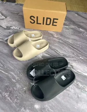 Solid Yeezy Slides in Box Available