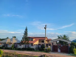 5bdrm House in Millions Properties, Kumasi Metropolitan for sale