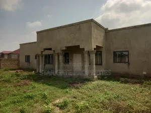 4bdrm House in Kodie Akom, Kumasi Metropolitan for sale