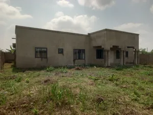 4bdrm House in Kodie Akom, Kumasi Metropolitan for sale