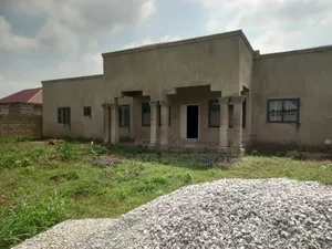 4bdrm House in Kodie Akom, Kumasi Metropolitan for sale