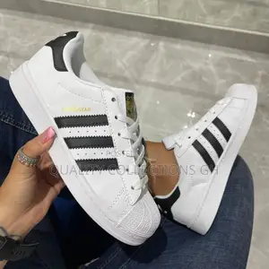 Adidas Superstar
