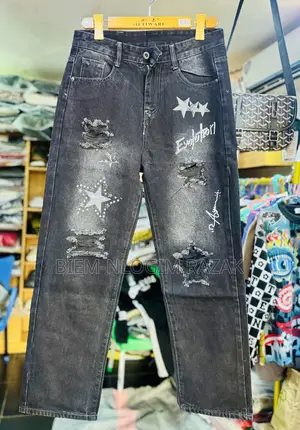 Topmost Quality Amiri N Balenciaga Baggy Jeans Available in Stock