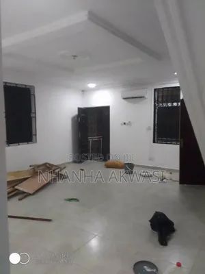4bdrm House in Sakumono, Tema Metropolitan for rent