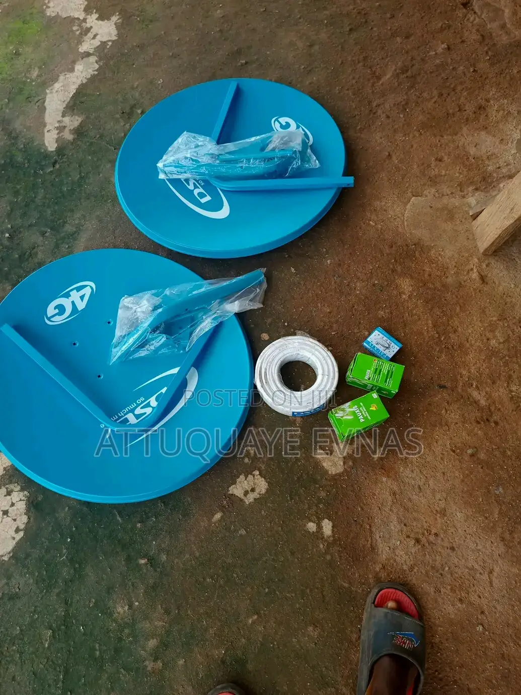 DSTV Decoder and Dish