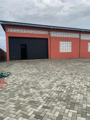 650 SQM Warehouse at Prampram