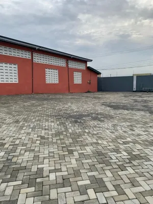 650 SQM Warehouse at Prampram