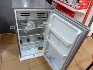 Smart Space 93l Sigma Single Door Table Top Fridge With 3 Shelves