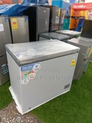 New Chest Freezer C*H*Est-fr.E.E.Zer 251l-Chest 251litres