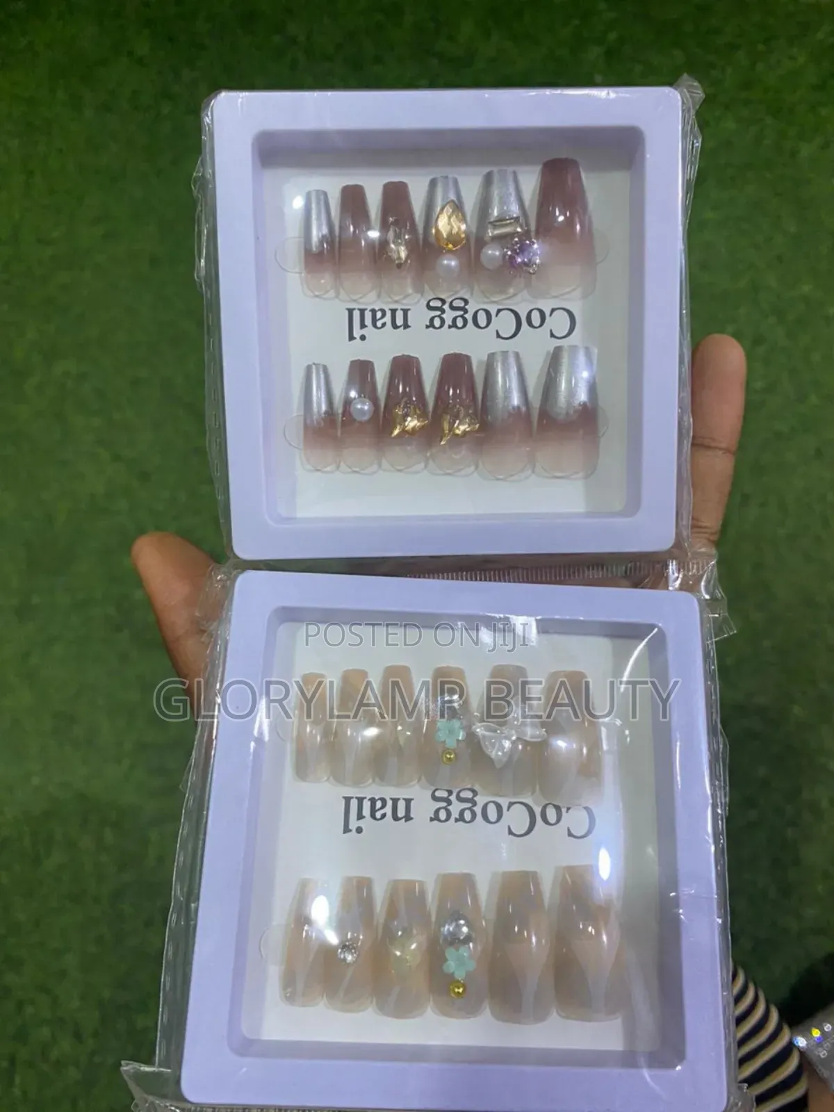 Luxury Reusable Press-on Nails –Elegant Decorative Artificial Nail Kit