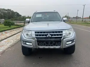 Mitsubishi Pajero V80 3.5 V6 GL/GLS 2017 Silver