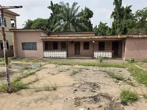5bdrm House in Fredimens Real, Kumasi Metropolitan for sale