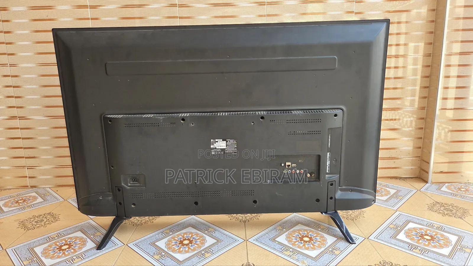 Lg Smart 49" Tv With Faulty Screen
