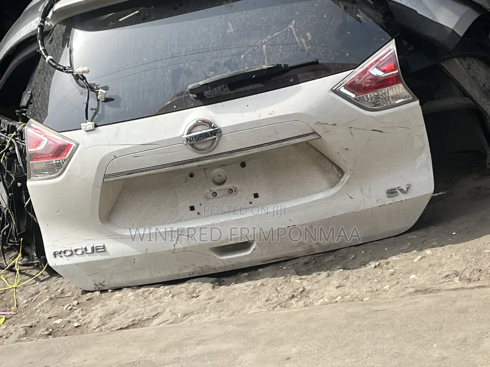 Nissan Rogue Back Booth