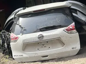 Nissan Rogue Back Booth