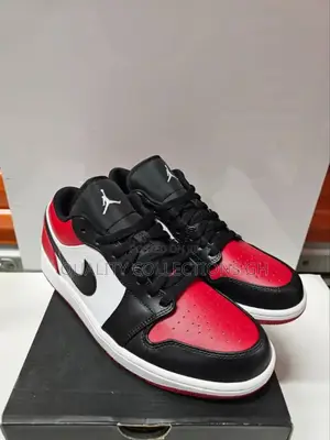 Jordan 1low Black and Red