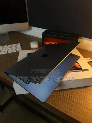 Laptop Apple MacBook Pro 2020 M1 16GB Apple M1 SSD 512GB