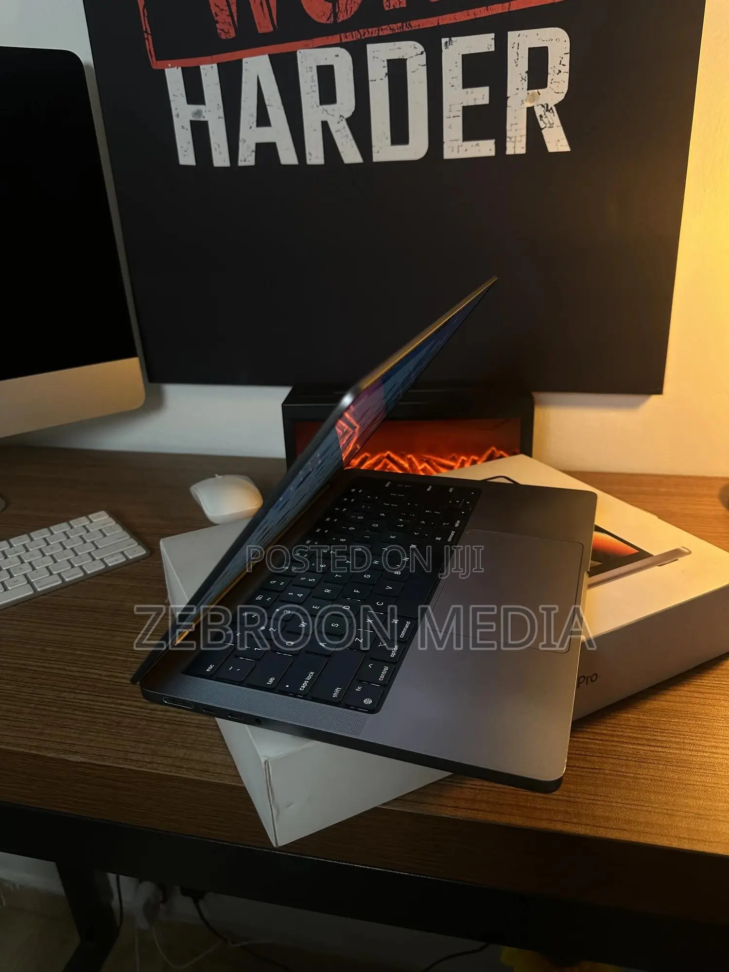 Laptop Apple MacBook Pro 2020 M1 16GB Apple M1 SSD 512GB