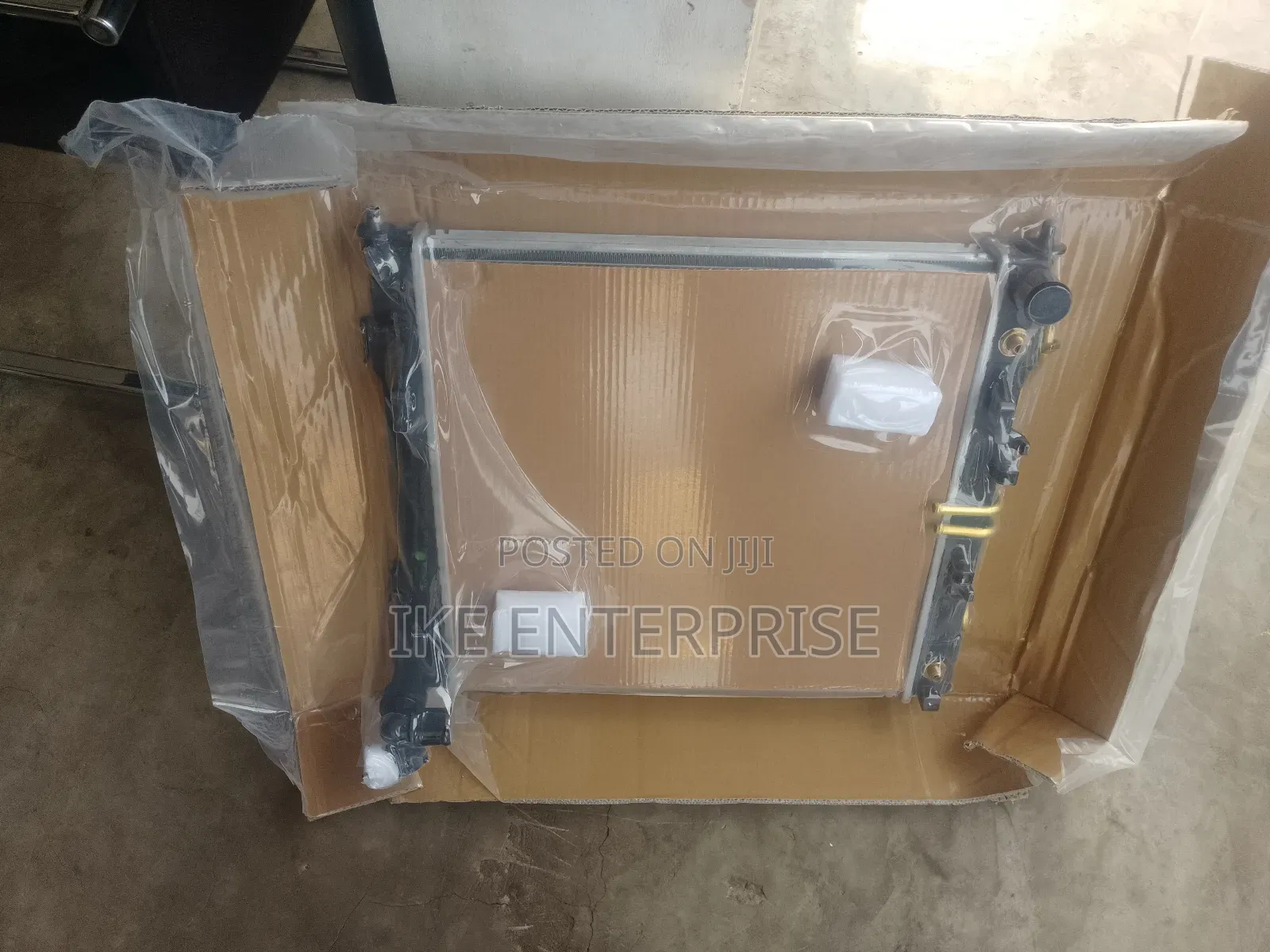 Hyundai Sonata Radiator Water Tank 2011,2012,2013