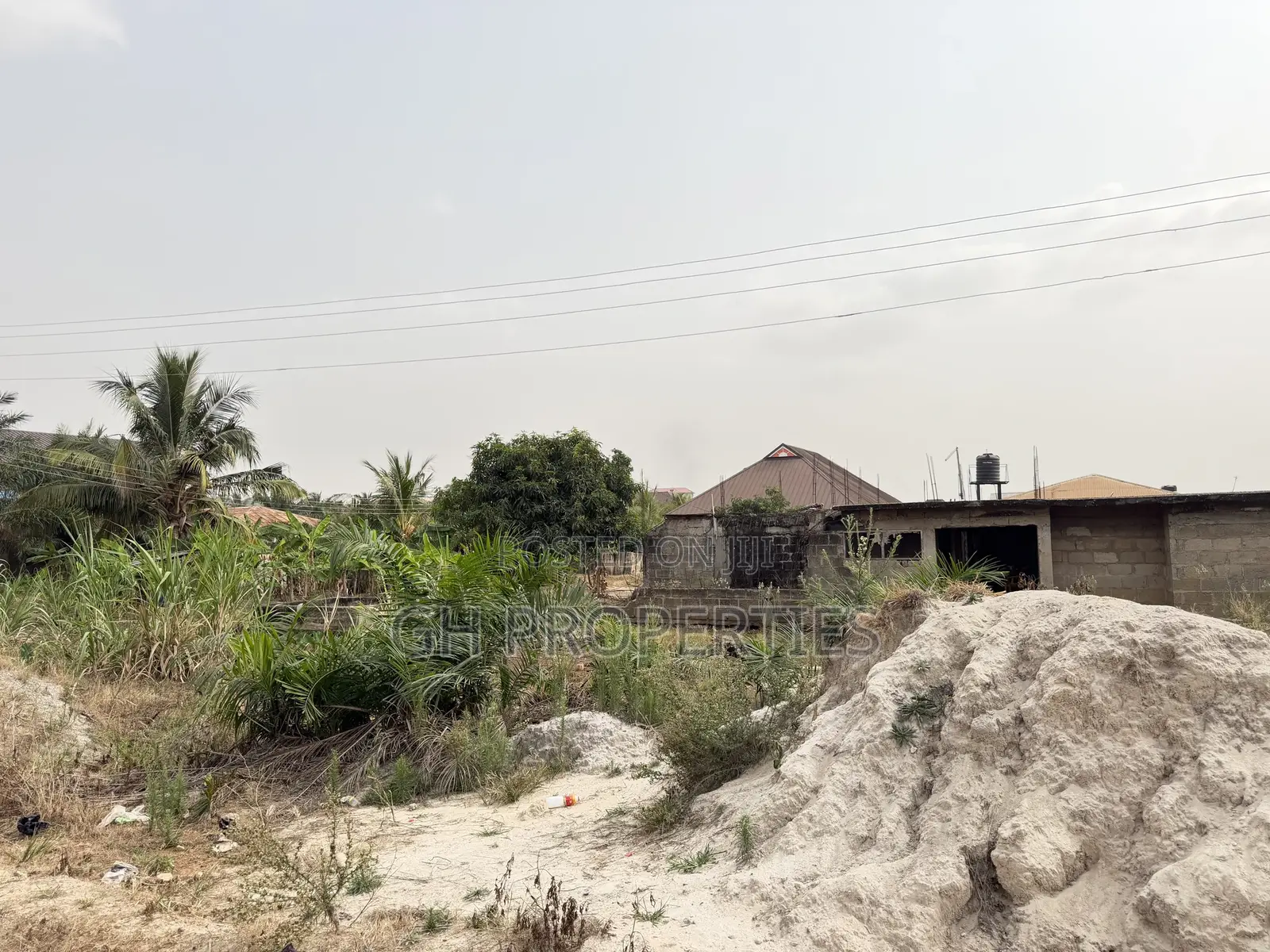 One Plot for Sale at Daban.