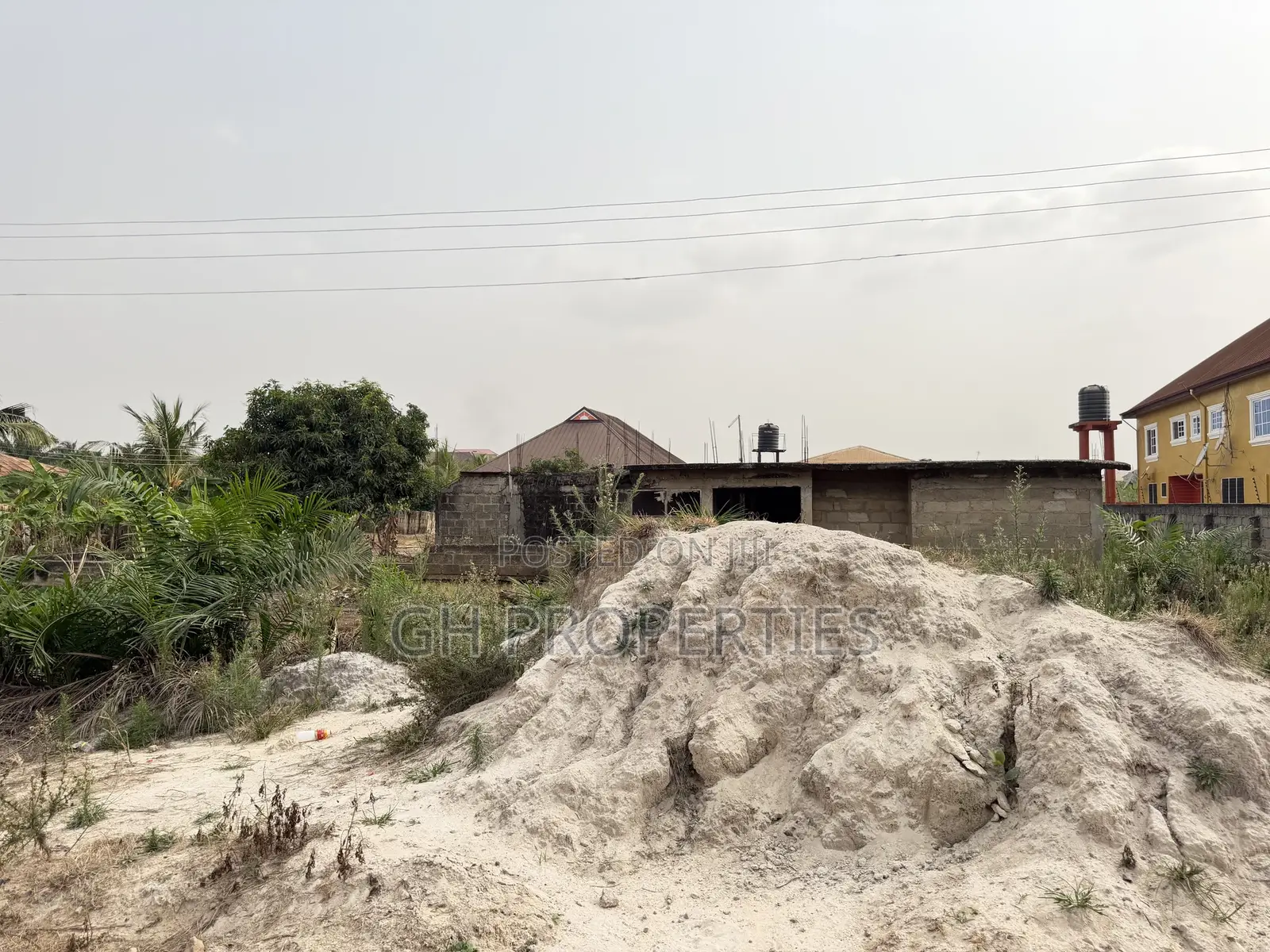 One Plot for Sale at Daban.