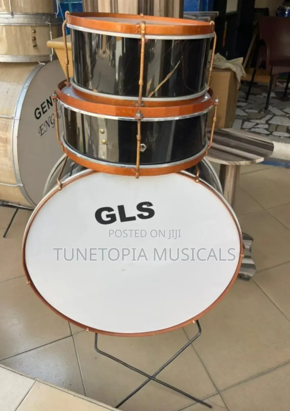 Gls Original Marching Drumset.