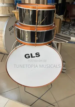 Gls Original Marching Drumset.