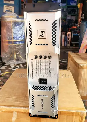 Electro-voice (Ev) S9000plus 4-channel Professional Power Amplifier.