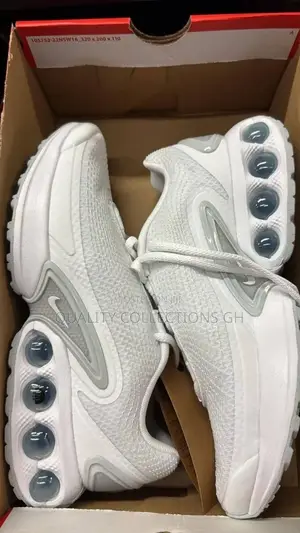 Nike White Sneaker