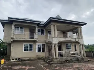 4bdrm Duplex in Nsawam, Akuapim North for sale