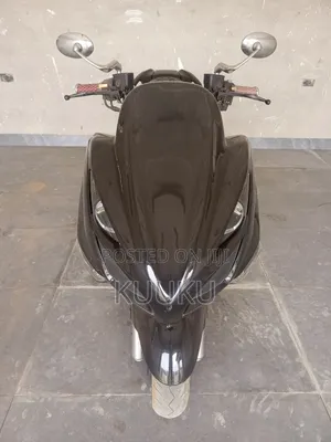 Yamaha Majesty 2023 Black