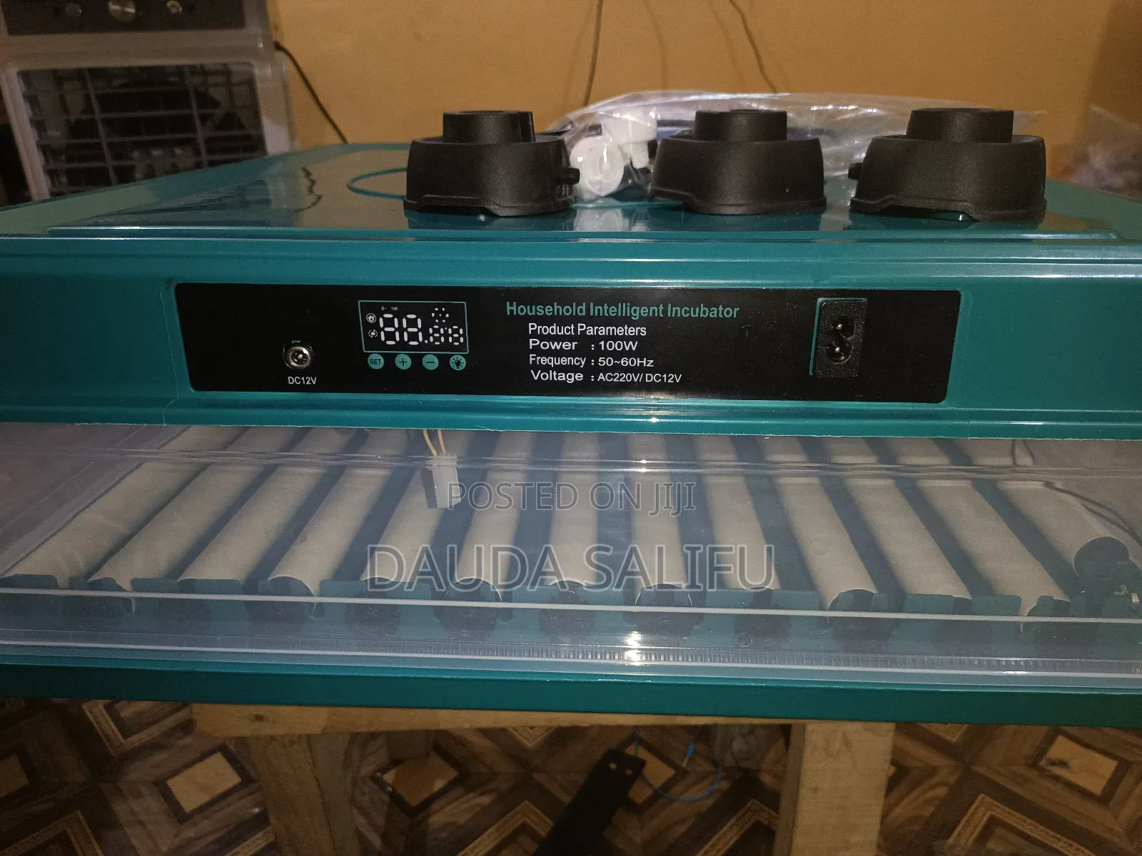 Egg Incubator Machine (130 Eggs)