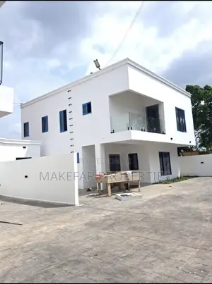 3bdrm House in School Junction for sale