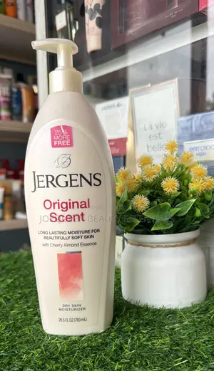 Jergens Dry Skin Moisturizer 783ml