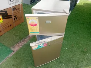 Mini Mazi Table Top With 2 Shelves Westpool 80l Table Top Fridge