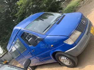 Mercedes-Benz Sprinter 2006 Blue