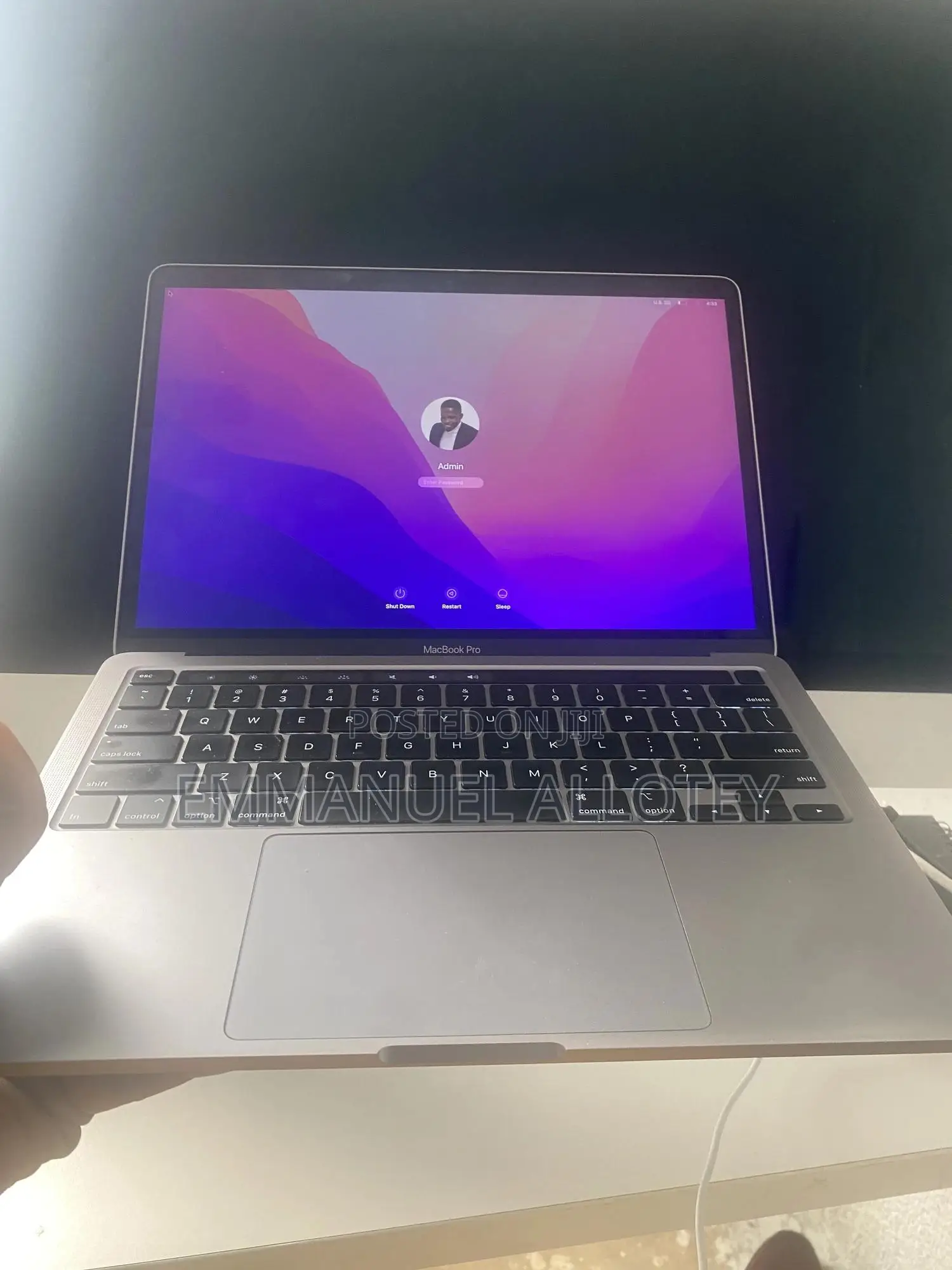 Laptop Apple MacBook Pro 2020 32GB Intel Core i7 HDD 500GB