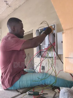 Certified Electrician Available 24/7
