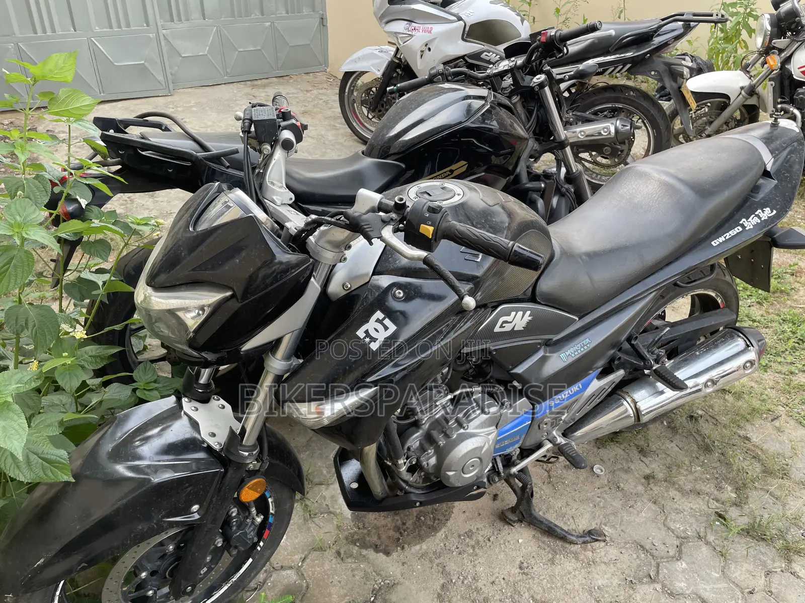 Suzuki 2018 Black