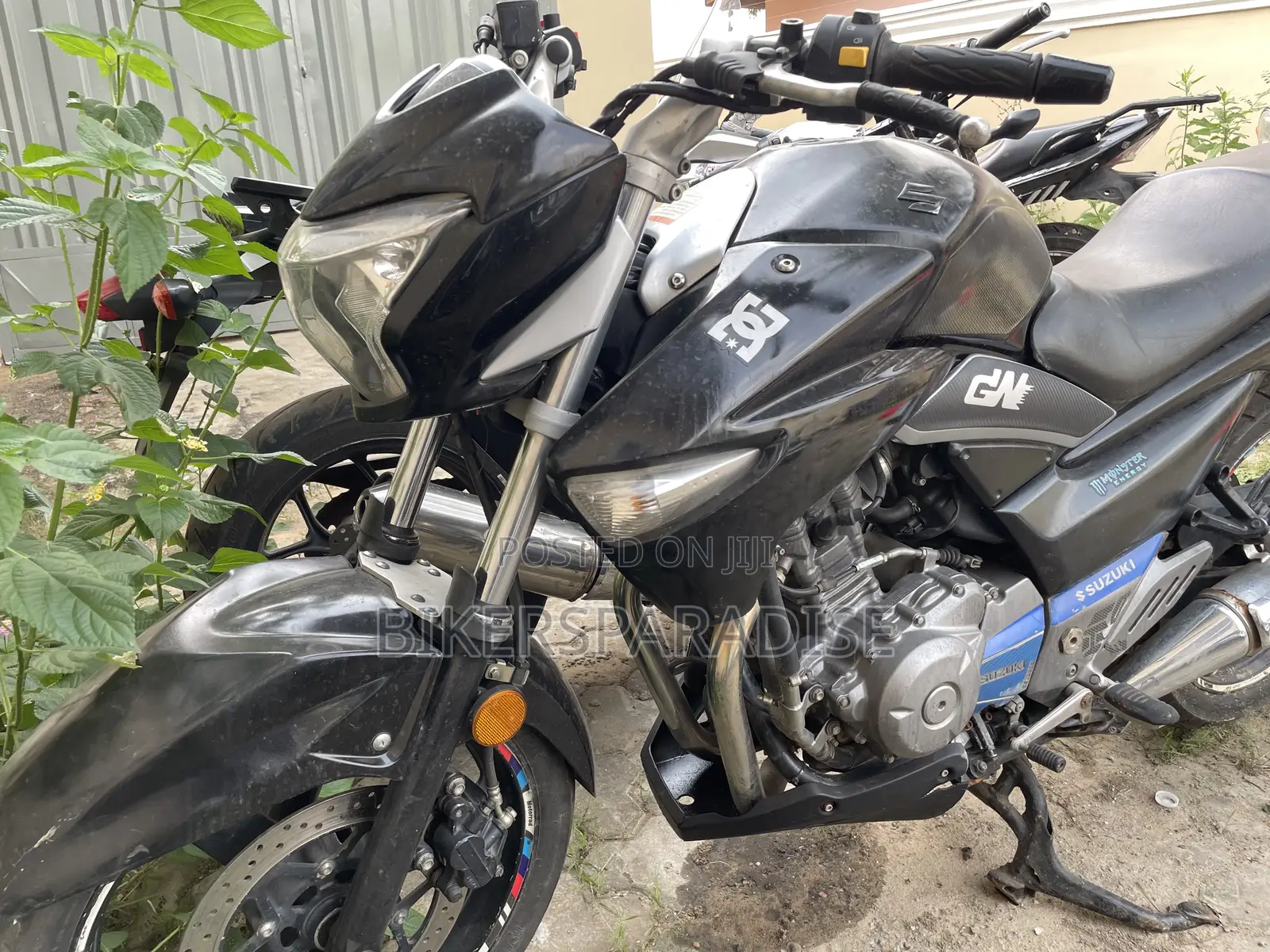 Suzuki 2018 Black
