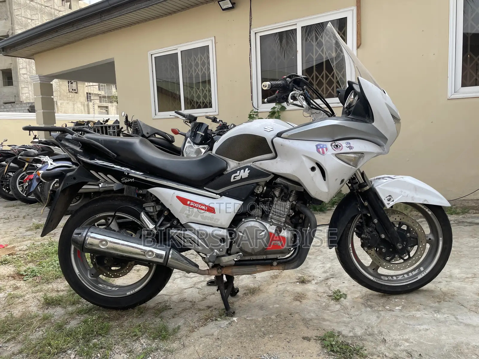 Suzuki 2016 White