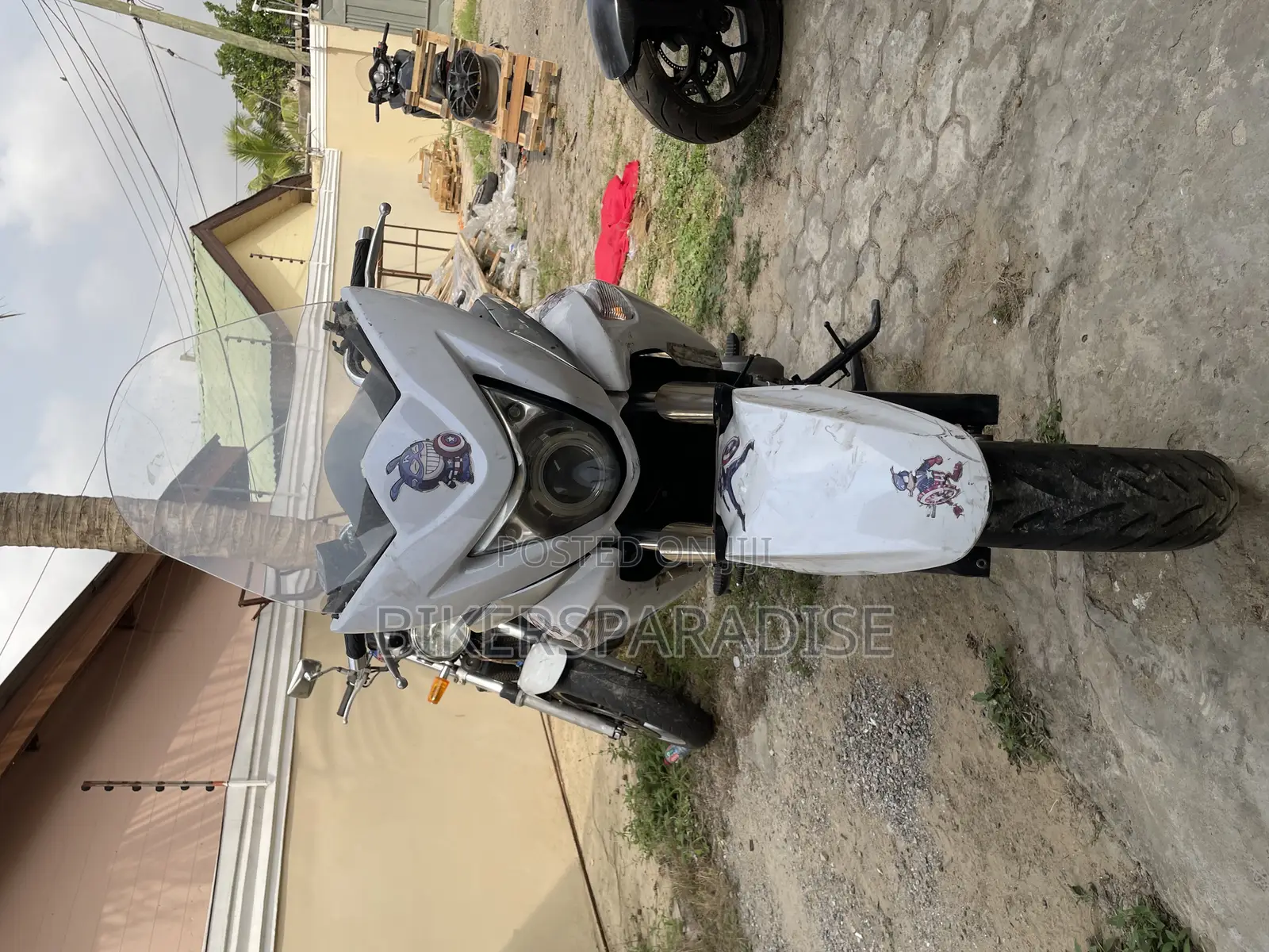 Suzuki 2016 White