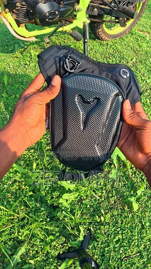 Side Leg Bag With Waterproof Zip
