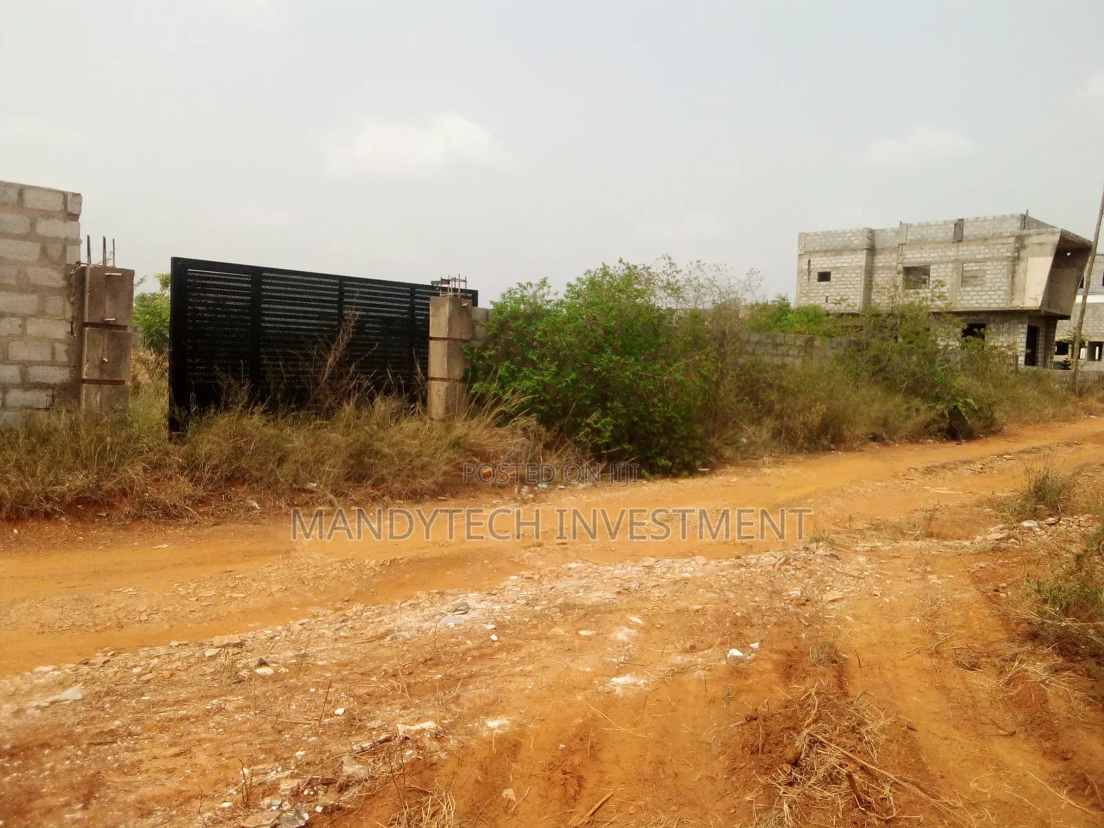Prime-Luxury Land - Eadt Legon Hills