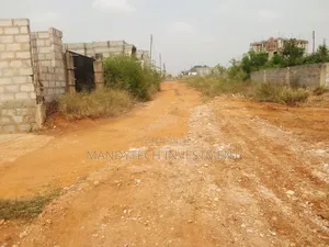 Prime-Luxury Land - Eadt Legon Hills