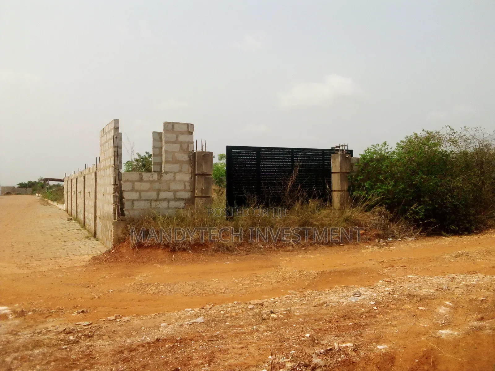 Prime-Luxury Land - Eadt Legon Hills