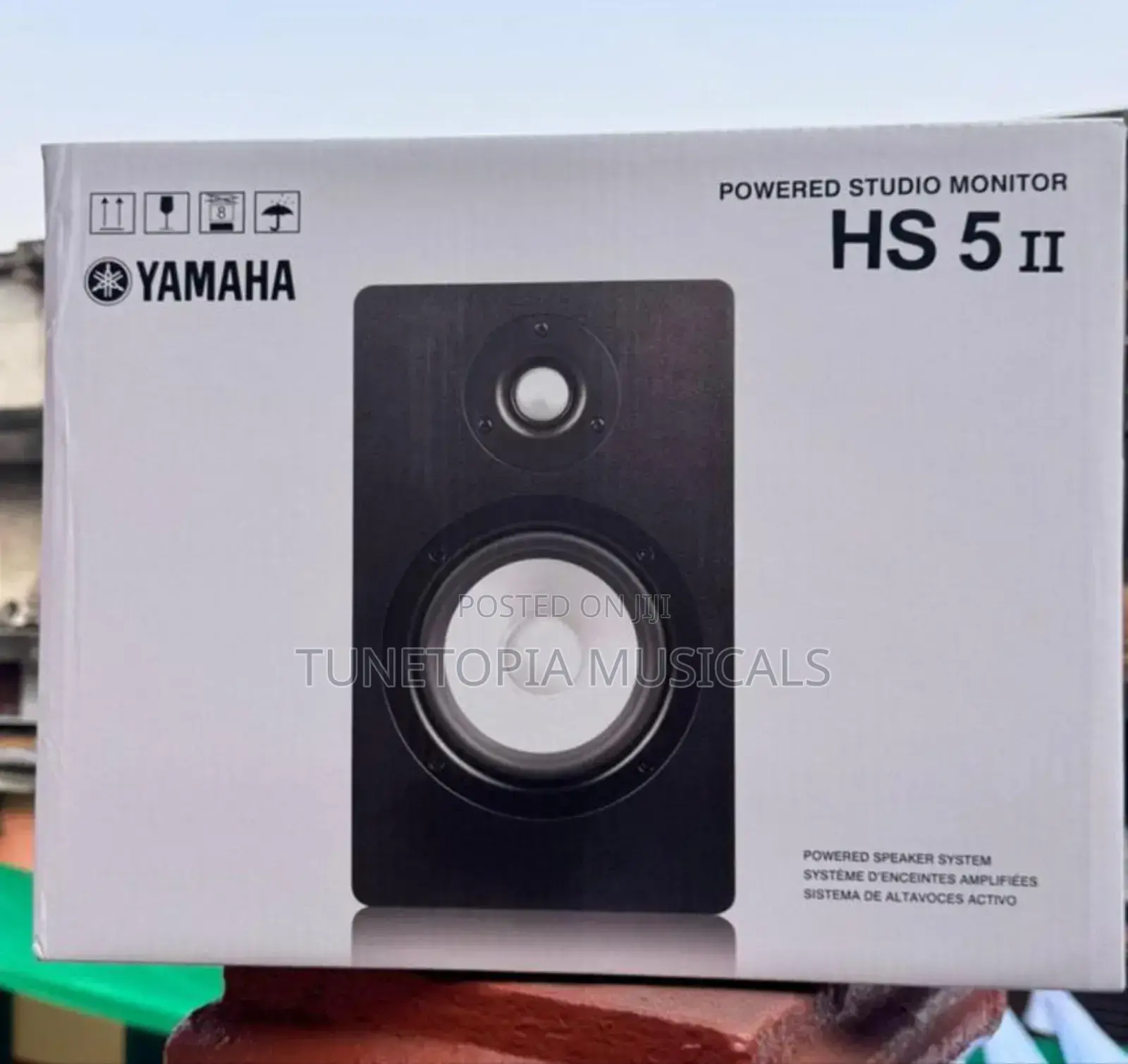 Yamaha Hs5 Ii Powered Studio Monitor.