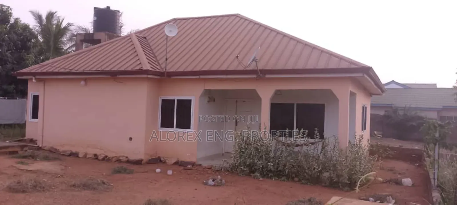 2bdrm House in Oyibi for sale