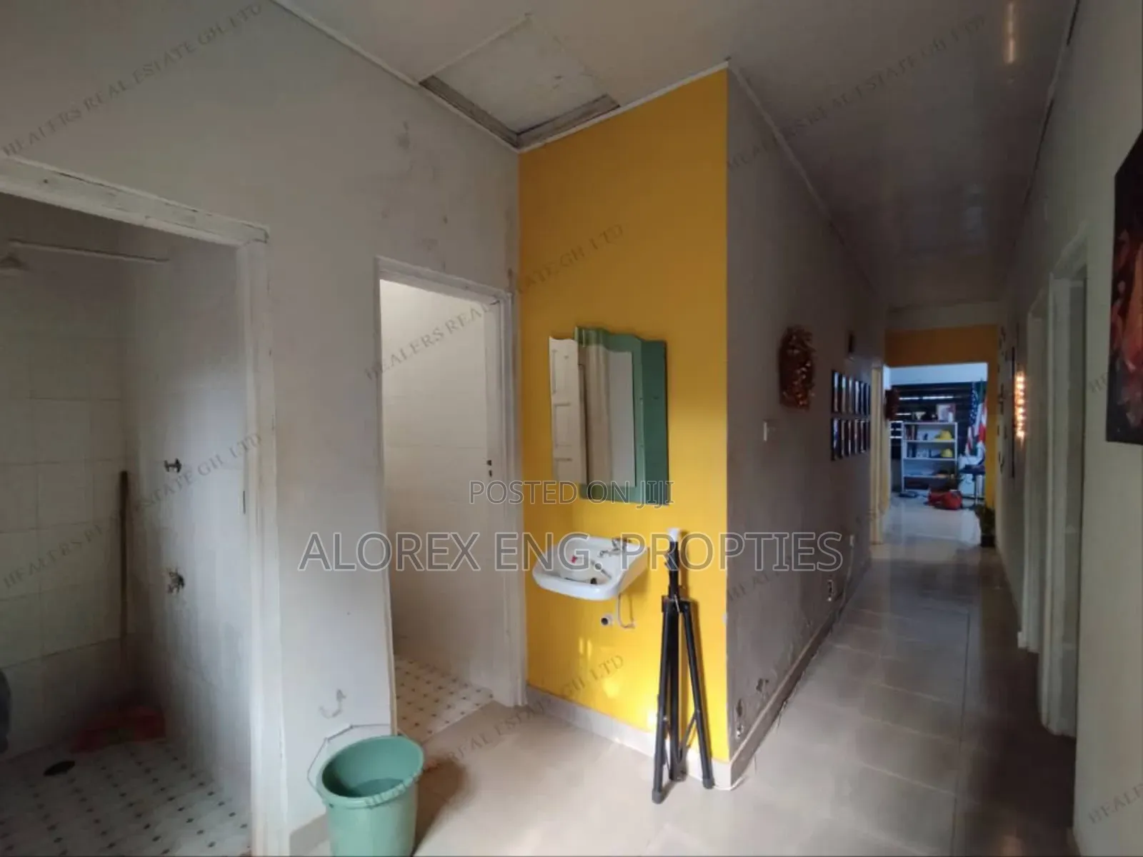 2bdrm House in Oyibi for sale